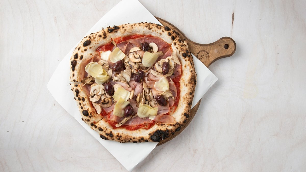 Capriciosa pizza